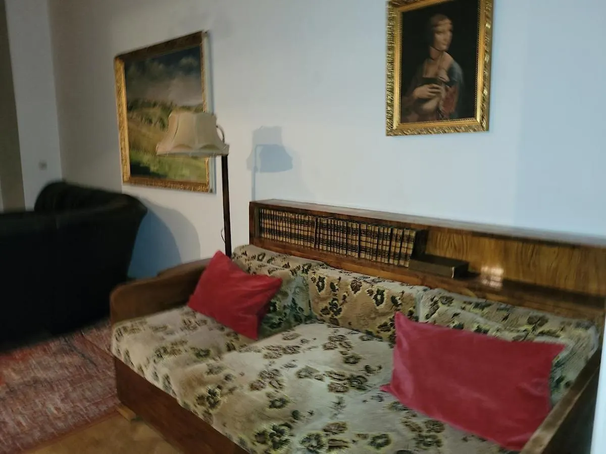 Bright 2Bdr Sleeps 8 Near Center M1 Apartment Prague