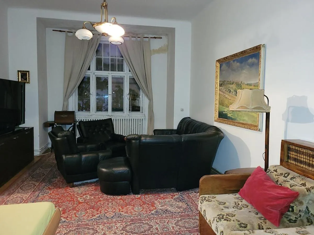 Bright 2Bdr Sleeps 8 Near Center M1 Apartment Prague