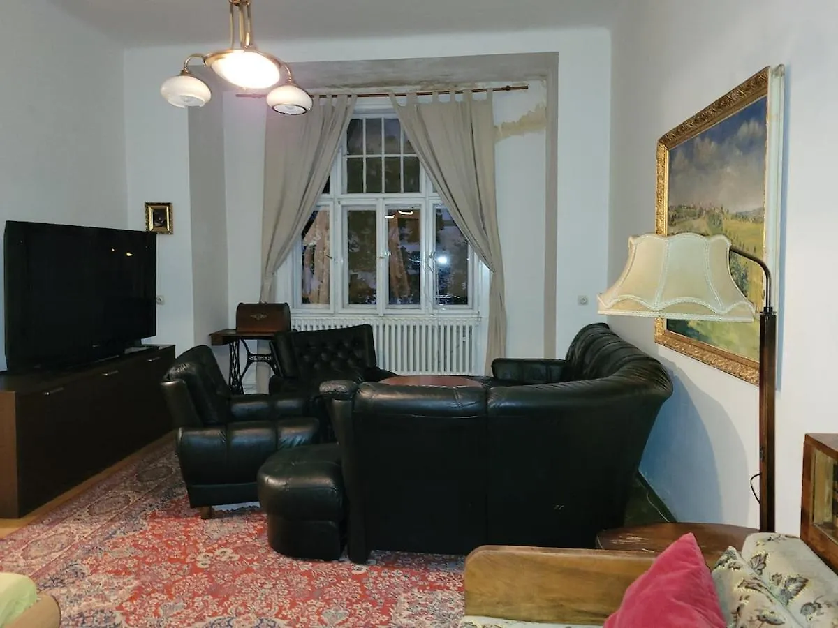 Bright 2Bdr Sleeps 8 Near Center M1 Apartment Prague 0*,  Czech Republic